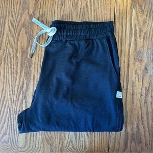 Vuori dream knit women’s black joggers lightweight sweatpants size M